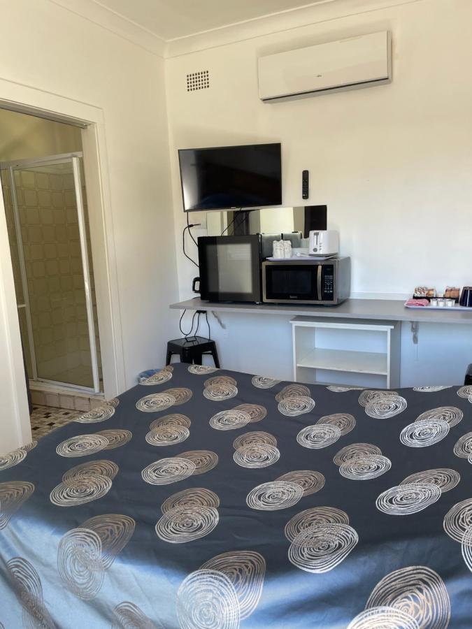 Tamworth Lodge Motel Esterno foto